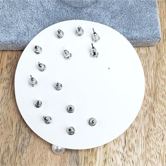 Winter Snowflake Heart Stars Pearl Posts 7 Pairs Earrings - Picture 4 of 4